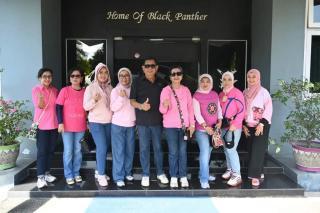 Pen Lanud Rsn. Komandan Pangkalan TNI AU Roesmin Nurjadin mendampingi peserta Reuni Skadron Udara 12